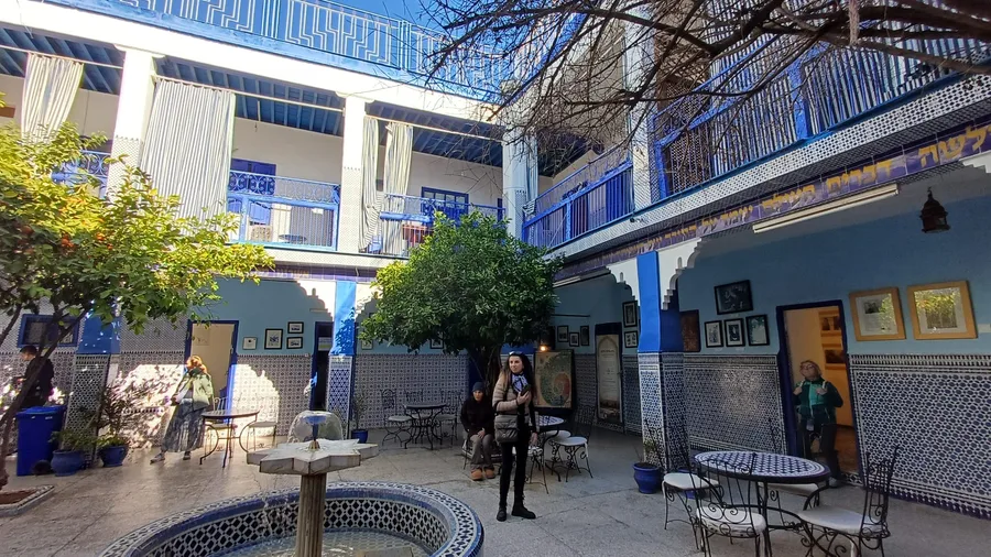 Všichni známe německý judaismus, ale tady v Maroku byla a je velká komunita saferskych Židů...mají zde nádhernou synagogu